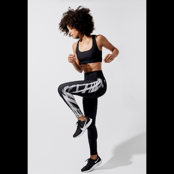 NWT Carbon38 high rise black abstract legging - Picture 3 of 7